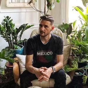 Meet your Posher, Tito